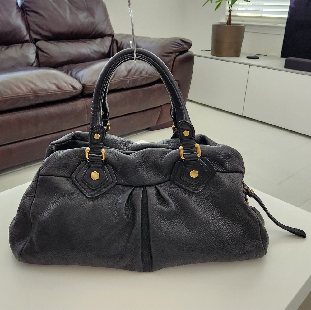 Marc by Marc Jacobs Leather Handbag EUC - black with gold hardware - Picture 2 of 16